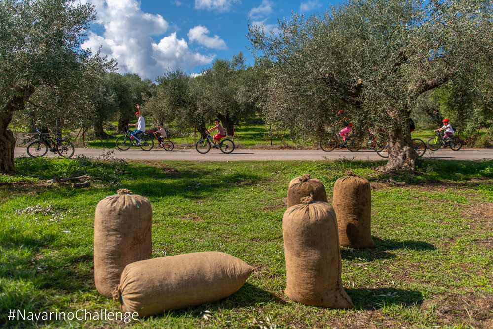 3_Navarino_Challenge_Bike_Ride_in_Voidokilia_by_Elias_Lefas.jpg